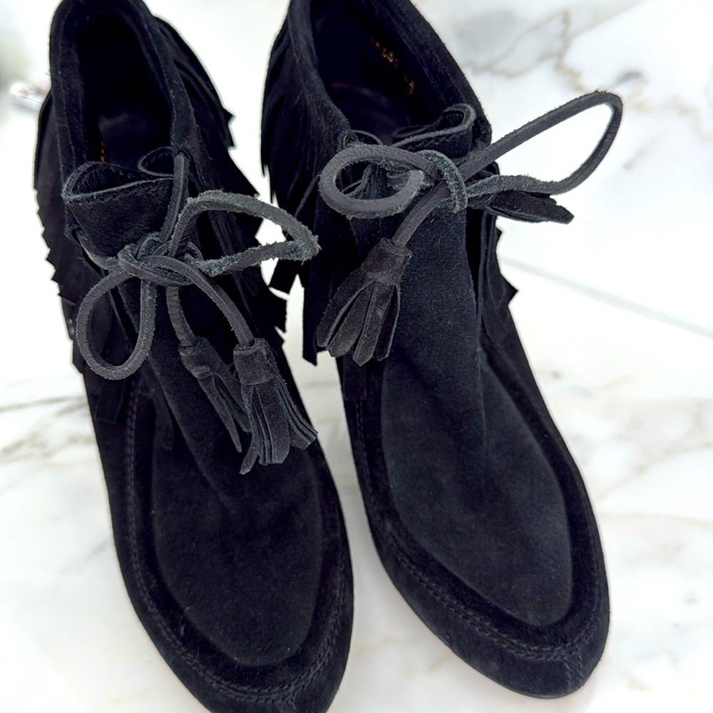 Black suede Gucci ankle boots. Size 9